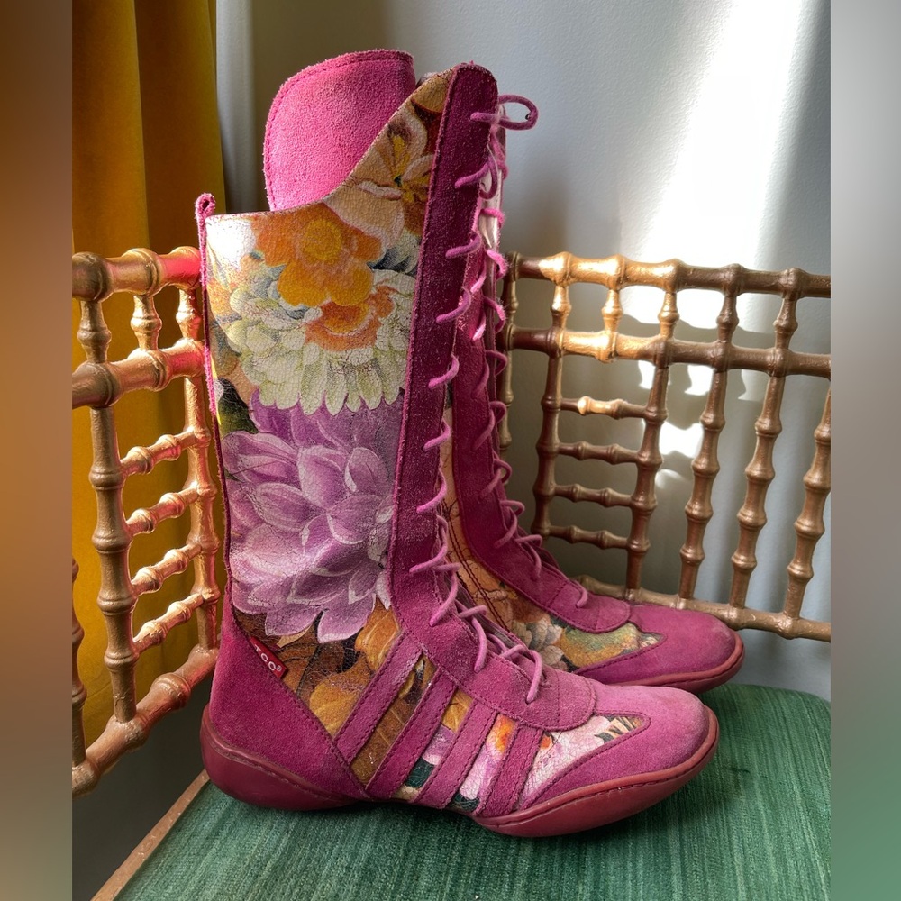 Floral Lace-Up pink suede unique Women's Boots